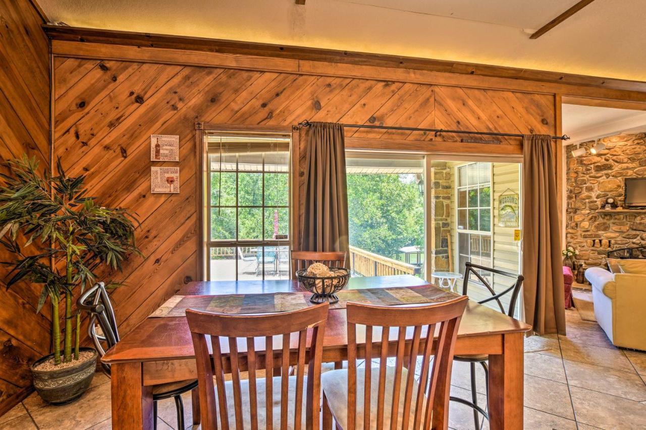 Hot Springs Vacation Rental Home On Lake Hamilton Exterior photo